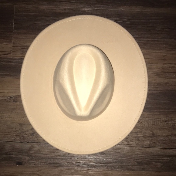 SOLD🍁NWT Ivory Wide Brim Fedora Hat🍂 - Picture 4 of 9
